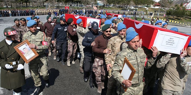 Konya şehidini son yolculuğuna uğurladı