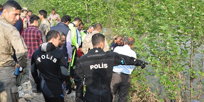 Göksu Çayı'na düşen Yusuf hayatını kaybetti