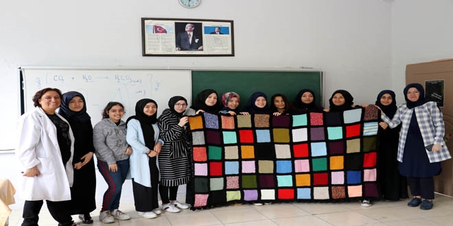 İlmeklerle lösemili çocuklara moral verecekler