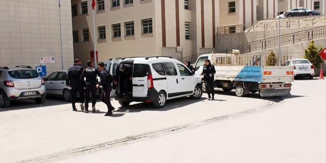 Polis Okulu öğrencisi silah atış eğitiminde ağır yaralandı