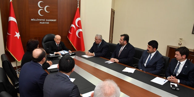 Bahçeli, partisinin 15 il başkanıyla bir araya geldi