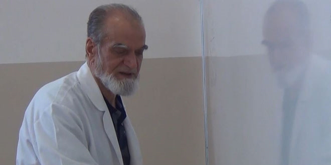 Çalışma azmiyle genç akademisyenlere örnek oluyor
