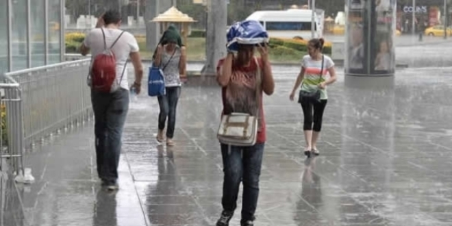 Bakent'te saanak yamur etkili oldu