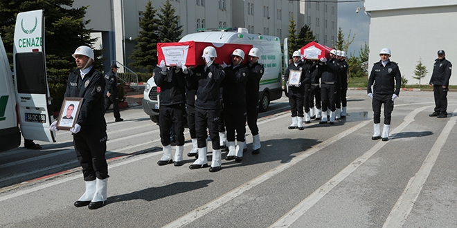 Yozgat'ta trafik kazasında şehit olan polisler için tören