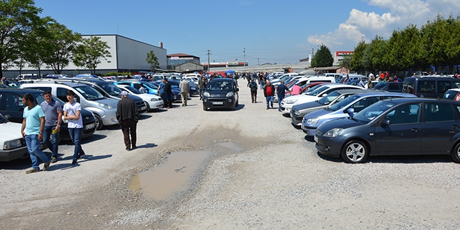 Ramazan Bayramı tatili 2. el araç fiyatlarını arttırdı