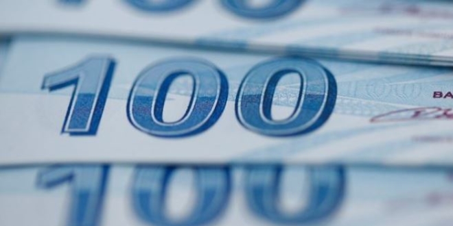 Hazine 10,7 milyar lira borçlandı