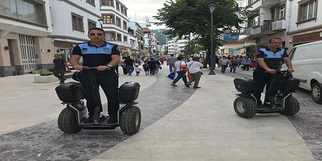 Gingerli zabıtalar işbaşında