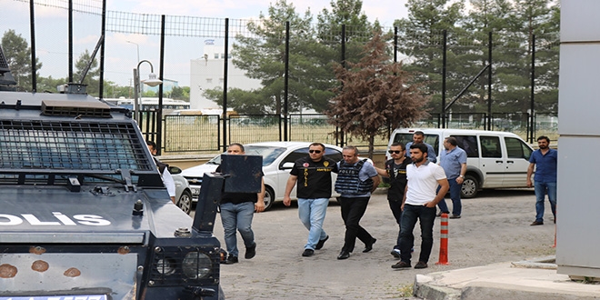 Avukat eşini öldüren doktor kocaya tutuklama