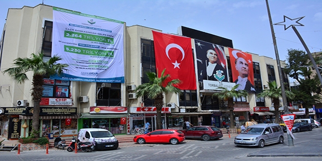 Belediye bakan: Gelir, memur maalarn karlayamyor