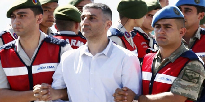 'Darbe planına karargahta katıldım'