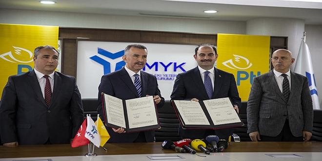 Postacılara ve kargoculara meslek standardı geliyor