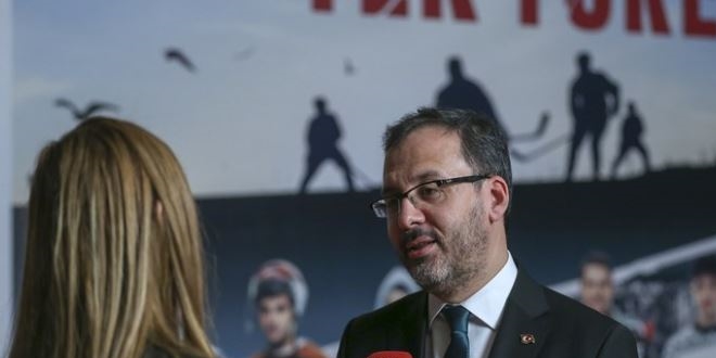 Bakan Kasapoğlu'ndan 'Tek Yürek' dizi setine ziyaret