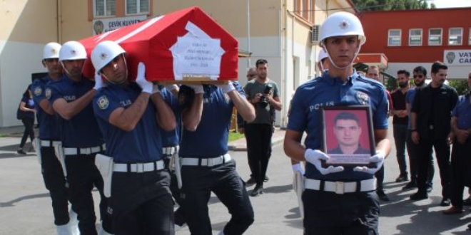 Şehit polis memuru için tören düzenlendi