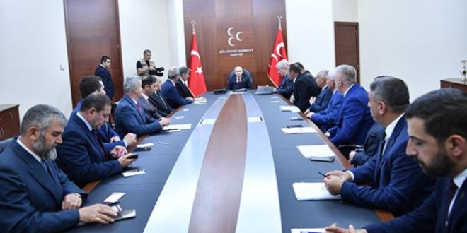 Bahçeli, 16 il başkanıyla bir araya geldi