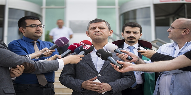 Akar'ın CHP'li Özel'e açtığı tazminat davası görülmeye başlandı