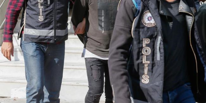 Balıkesir'de FETÖ operasyonunda 4 kişi tutuklandı