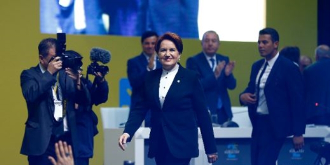 'Üç dönem' gevşedi, başkana 'VIP yetki' verildi
