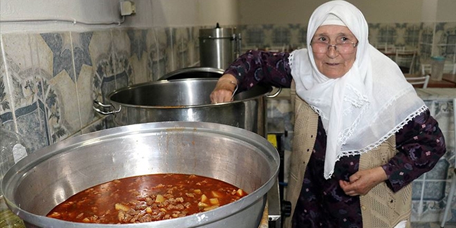 Bu köyde tek iftar sofrası kuruluyor