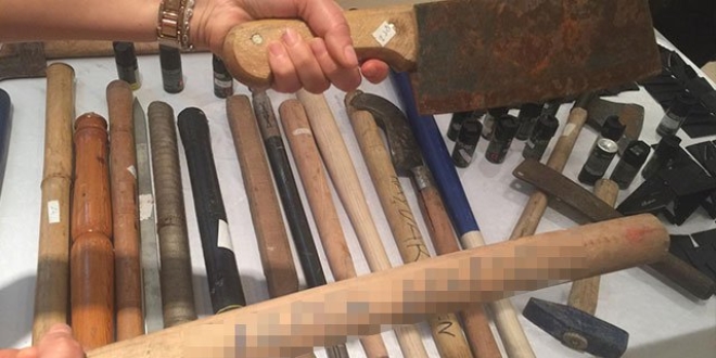 Samuray kılıcı bile var. Adliyeye girişte yakalandı