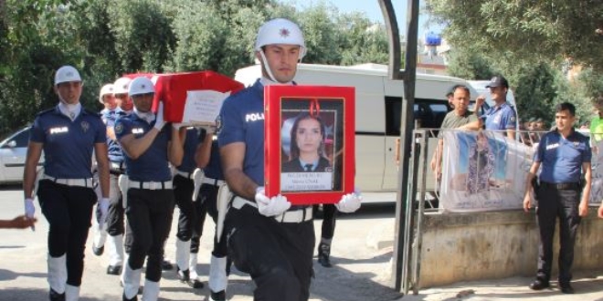 Meslektaşı tarafından öldürülen polis toprağa verildi