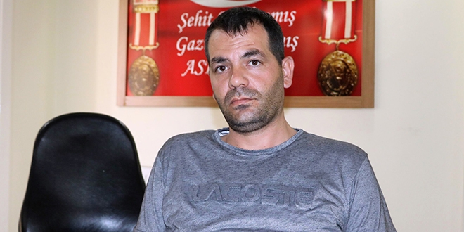 Uzman çavuş karnında 5 yıl boyunca gazlı bez ile yaşadı