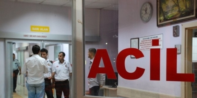 Engelli çocuk 7 günlük bebeği damdan düşürdü