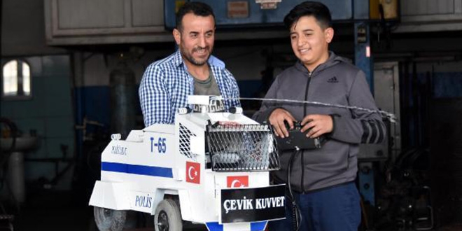 Oğlunun proje ödevi için mini TOMA yaptı