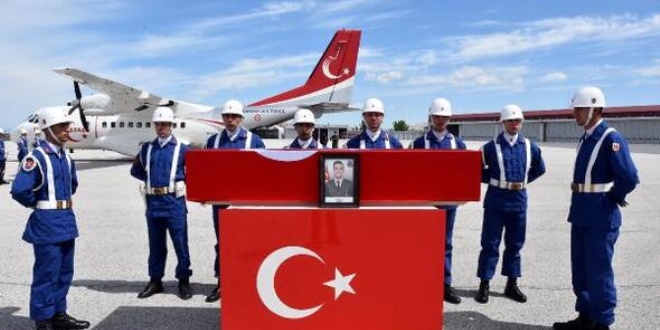 Şehit uzman çavuş son yolculuğuna uğurlandı