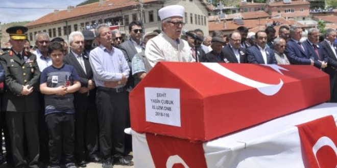 Şehit Yasin Çubuk, son yolculuğuna uğurlandı