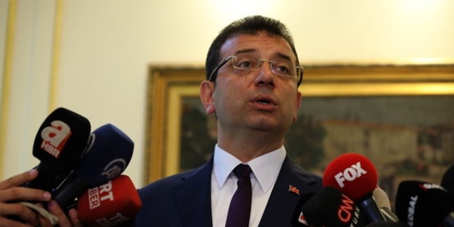 İmamoğlu: Ben bir tek anamın kucağını bilirim