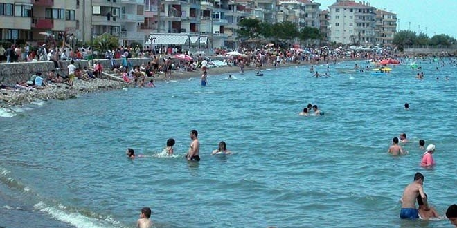 Mudanya Belediyesi'nden tepki çeken uygulama: Suriyelilere sahil yasak