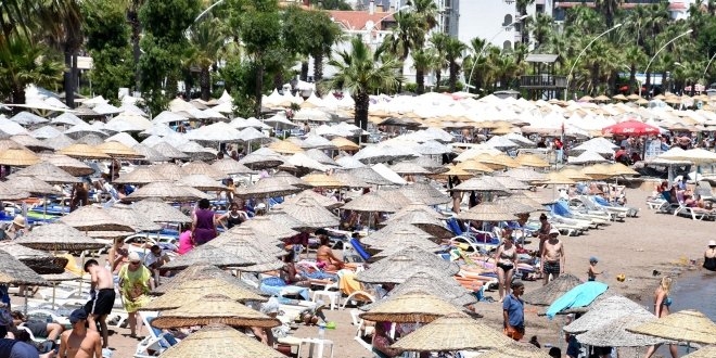 Marmaris 1 milyon civarında tatilciyi ağırladı