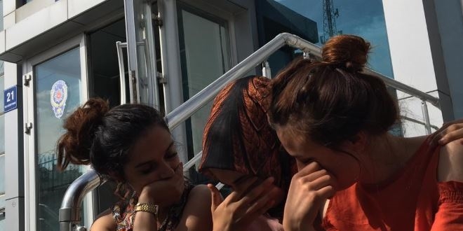 Dilencilerden genç iletişimcilere saldırı