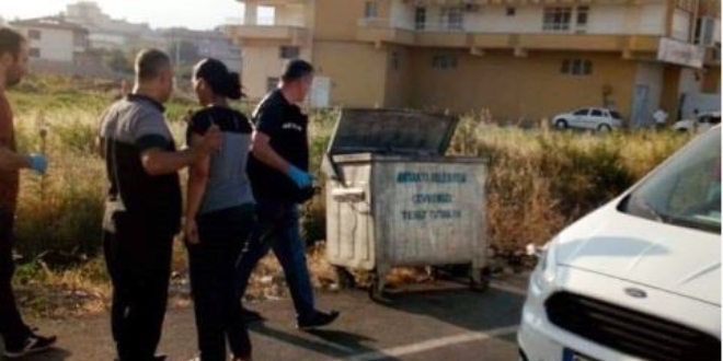 Hatay'da çöp konteynerinden bebek cesedi çıktı