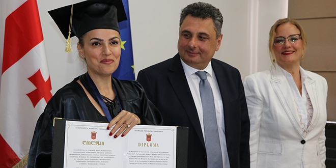 Gürcistan'da Türk bilim kadınına fahri doktora unvanı
