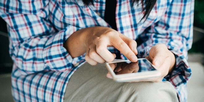 İnternet kullanımında ebeveynler gençleri solladı