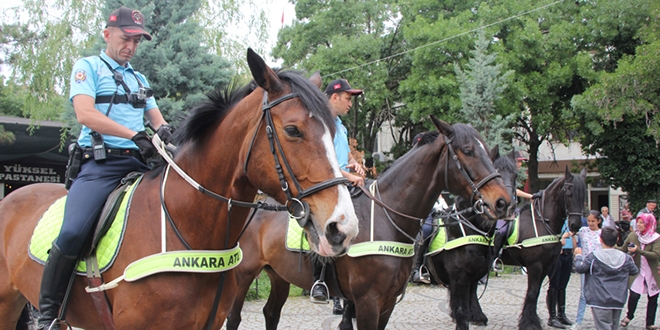 Beypazarı sokaklarında atlı polisler göreve başladı