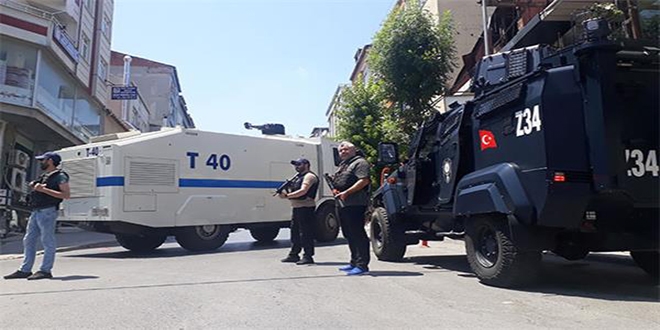 İstanbul'da 'gri' kategoride aranan terörist yakalandı