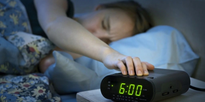 Alarmı ertelemek beyni uyanmaktan daha çok yoruyor