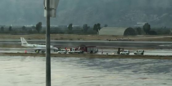 Milas-Bodrum Havalimanı'nda özel jet pistten çıktı