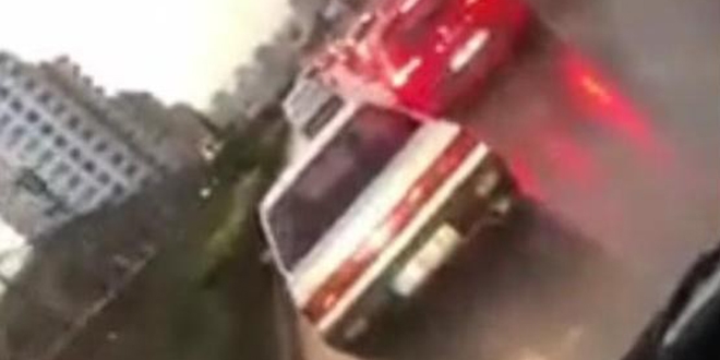 Duyarsız sürücü ambulansa yol vermedi
