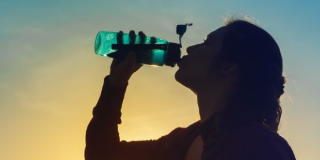 'Su içmek için susamayı beklemeyin'