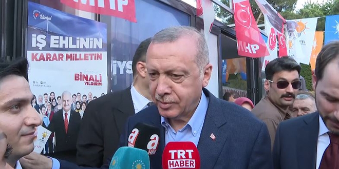 Erdoğan'dan MHP seçim bürosuna ziyaret