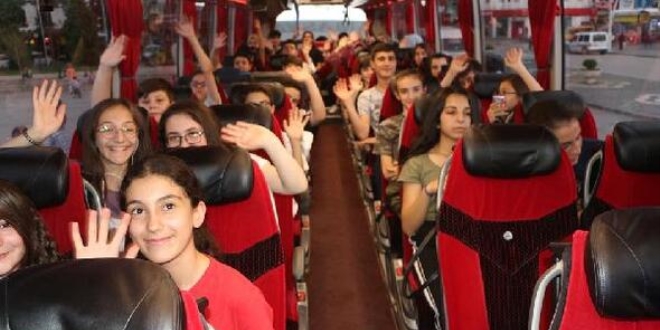 Tokat Emniyeti, 74 öğrenciyi geziye gönderdi