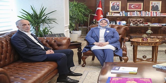 Türk-İş'ten yüzde 15 ve 300 TL seyyanen zam talebi
