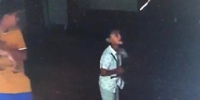 Camide üzerine ayakkabı dolabı devrilen çocuk öldü