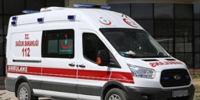 Polis içinde hasta olan ambulansı durdurup, tehdit etmiş
