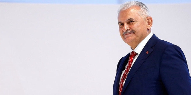 Binali Yıldırım: Oyumuzu tırtıklayanlara fırsat yok