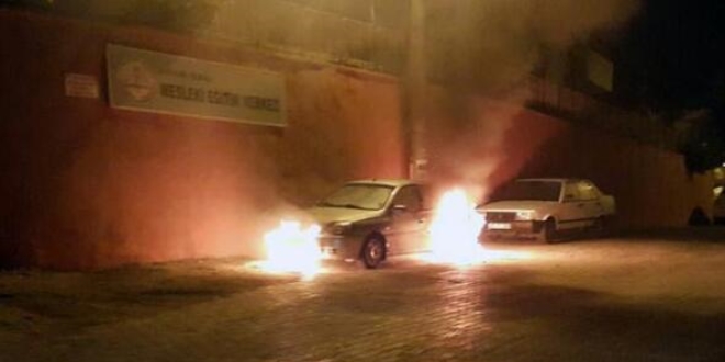 Antalya'da polis memurunun aracı kundaklandı