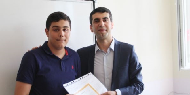 LGS'de dalgınlıkla 1 soruyu kaçırdı, ikinci oldu
